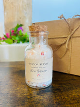 Load image into Gallery viewer, Rose Geranium Botanical Bath Soak
