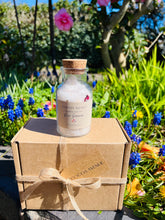 Load image into Gallery viewer, Rose Geranium Botanical Bath Soak
